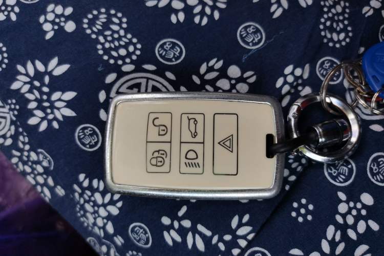Used Land Rover Range Evoque 2022 Facelifted Aurora L 249 PS R-Dynamic Luxury Edition Vehicle Key