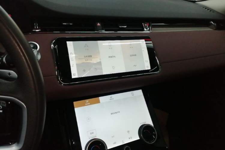 Used Land Rover Range Evoque 2022 Facelifted Aurora L 249 PS R-Dynamic Luxury Edition Audio And AC Panel