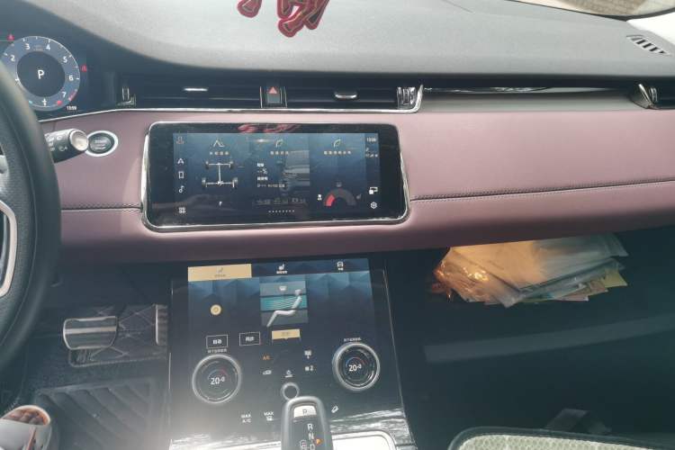 Used Land Rover Range Evoque 2022 Facelifted Aurora L 249 PS R-Dynamic Luxury Edition Audio And AC Panel