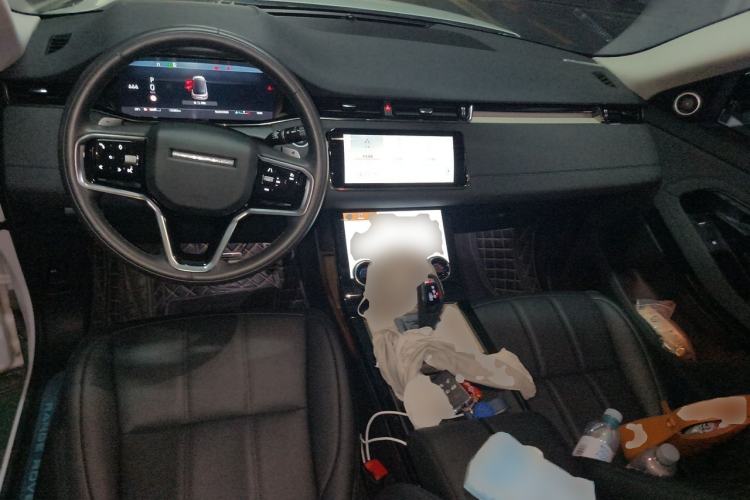 Used Land Rover Range Evoque 2022 Aurora L 249 PS R-Dynamic Luxury Edition Center Console