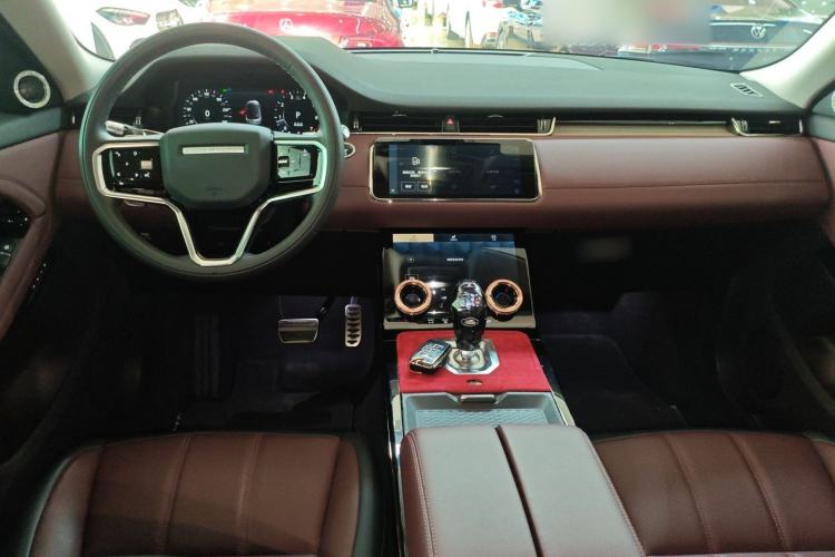 Used Land Rover Range Evoque 2022 Aurora L 249 PS R-Dynamic Luxury Edition Center Console