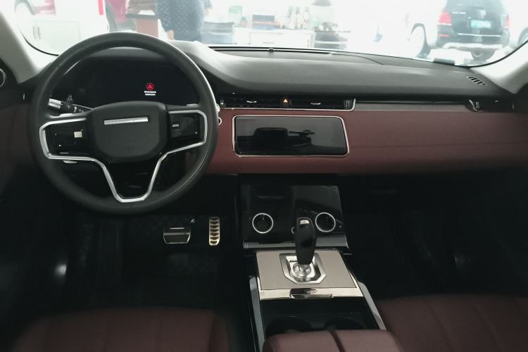Used Land Rover Range Evoque 2022 Aurora L 249 PS R-Dynamic Luxury Edition Center Console