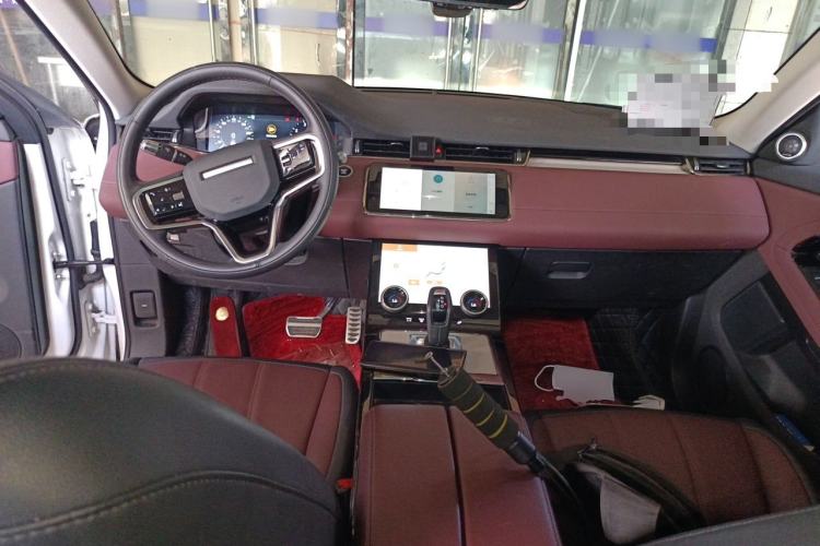 Used Land Rover Range Evoque 2022 Facelifted Aurora L 249 PS R-Dynamic Luxury Edition Center Console