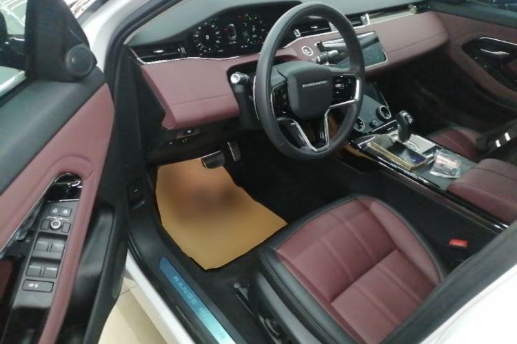 Used Land Rover Range Evoque 2022 Facelifted Aurora L 249 PS R-Dynamic Luxury Edition Driver Seat