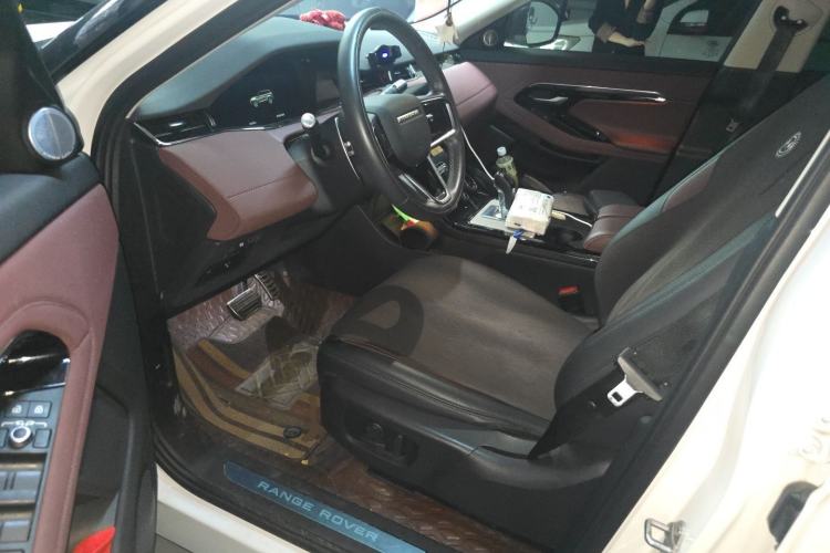 Used Land Rover Range Evoque 2022 Facelifted Aurora L 249 PS R-Dynamic Luxury Edition Driver Seat