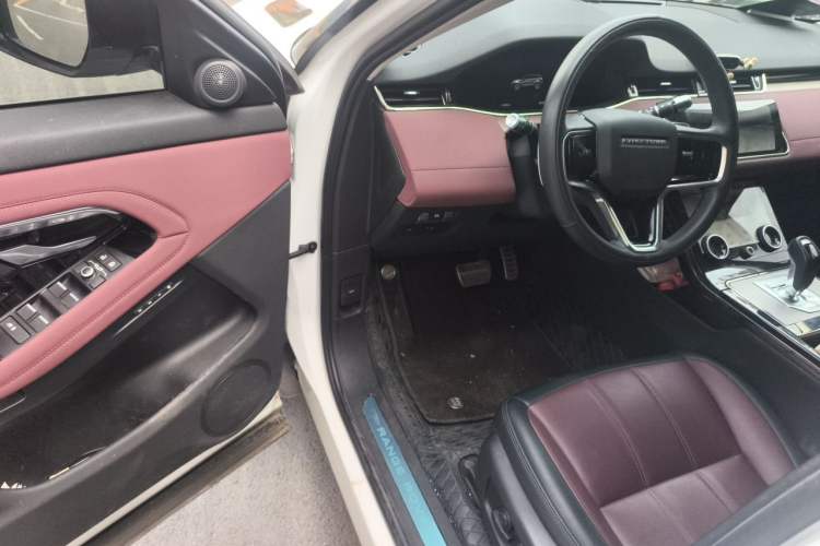 Used Land Rover Range Evoque 2022 Facelifted Aurora L 249 PS R-Dynamic Luxury Edition Driver Seat