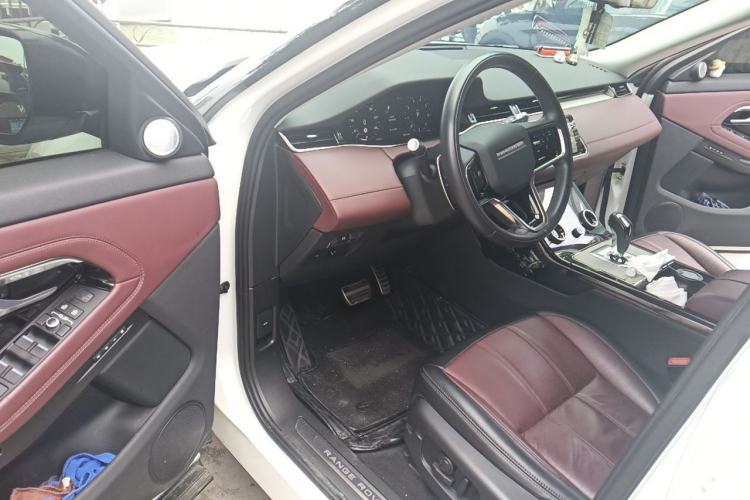 Used Land Rover Range Evoque 2022 Range Rover L 249 PS R-Dynamic HSE Luxury Edition Driver Seat