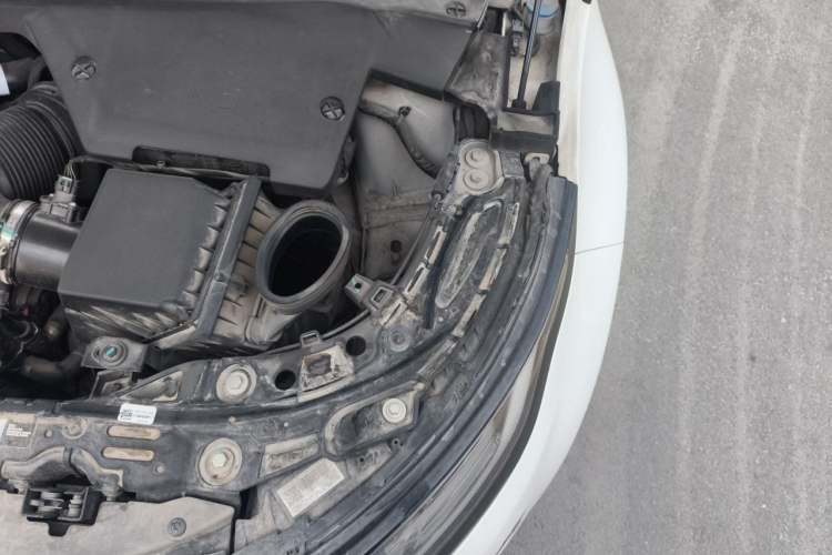 Used Land Rover Range Evoque 2022 Facelifted Aurora L 249 PS R-Dynamic Luxury Edition Engine Bay Left