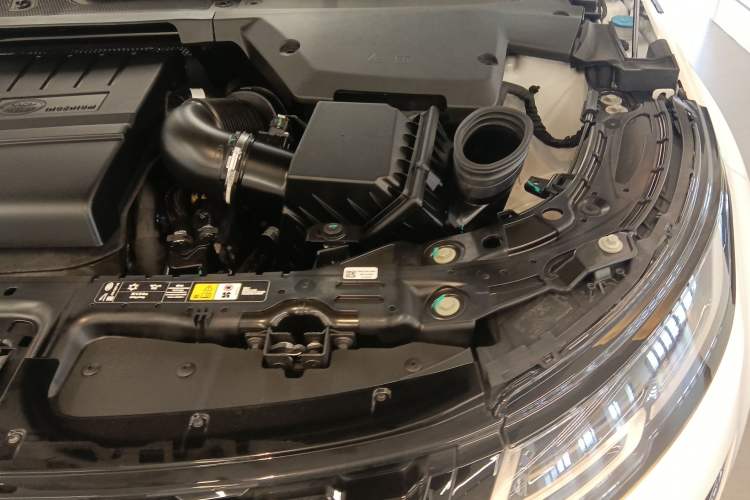 Used Land Rover Range Evoque 2022 Facelifted Aurora L 249 PS R-Dynamic Luxury Edition Engine Bay Left