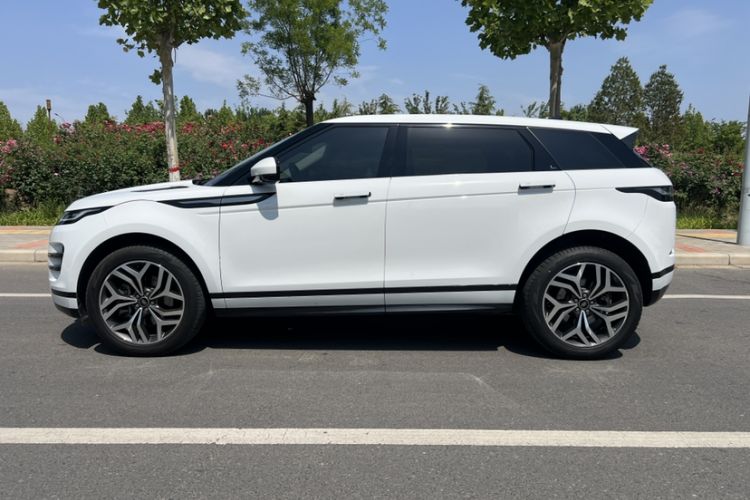 Used Land Rover Range Evoque 2022 Facelifted Aurora L 249 PS R-Dynamic Luxury Edition Exterior 4