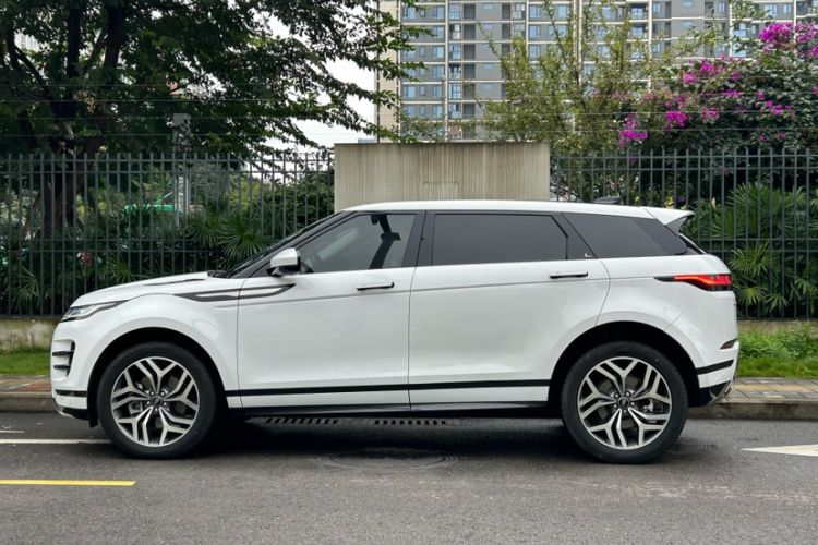 Used Land Rover Range Evoque 2022 Aurora L 249 PS R-Dynamic Luxury Edition Exterior 6