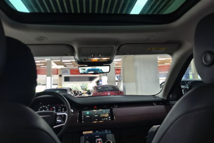 Used Land Rover Range Evoque 2022 Facelifted Aurora L 249 PS R-Dynamic Luxury Edition Headliner