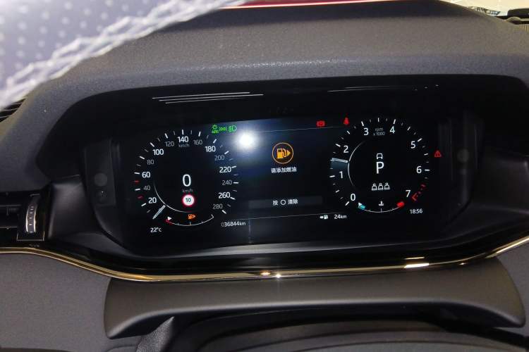 Used Land Rover Range Evoque 2022 Facelifted Aurora L 249 PS R-Dynamic Luxury Edition Instrument Cluster