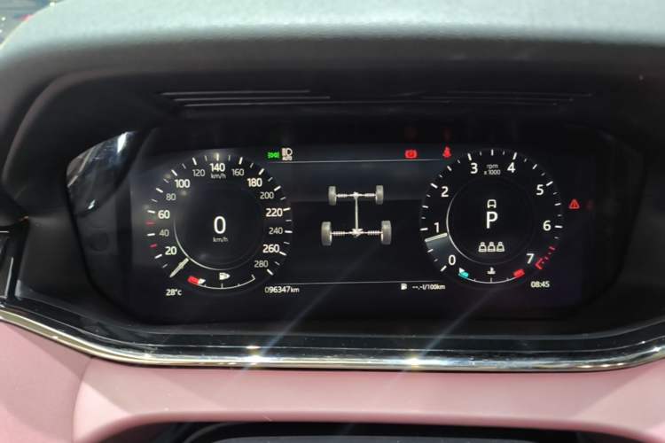 Used Land Rover Range Evoque 2022 Facelifted Aurora L 249 PS R-Dynamic Luxury Edition Instrument Cluster