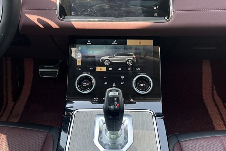Used Land Rover Range Evoque 2022 Facelifted Aurora L 249 PS R-Dynamic Luxury Edition Interior 7