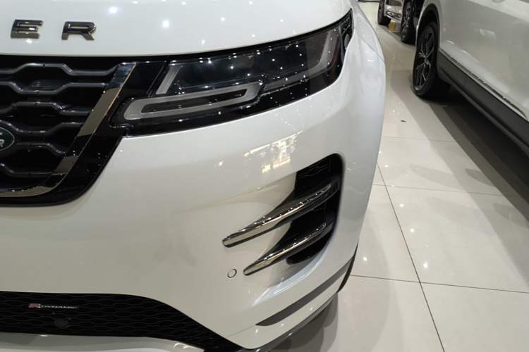 Used Land Rover Range Evoque 2022 Facelifted Aurora L 249 PS R-Dynamic Luxury Edition Left Front Headlight