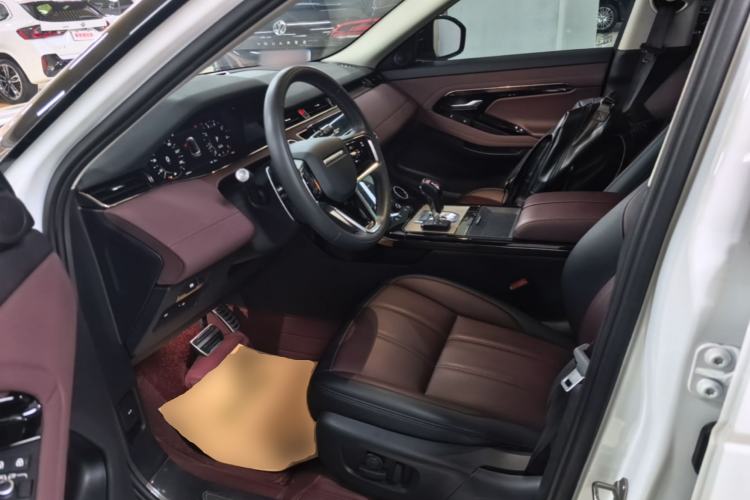 Used Land Rover Range Evoque 2022 Facelifted Aurora L 249 PS R-Dynamic Luxury Edition Left Front Seat