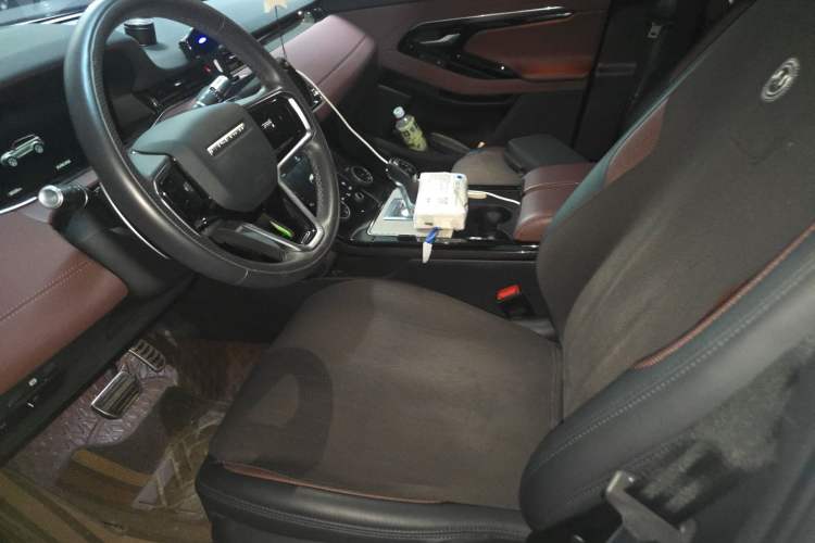 Used Land Rover Range Evoque 2022 Facelifted Aurora L 249 PS R-Dynamic Luxury Edition Left Front Seat