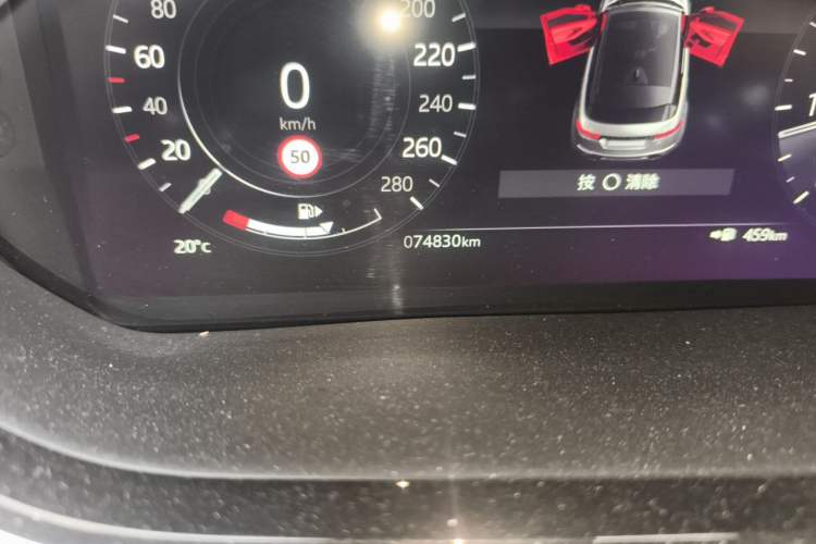 Used Land Rover Range Evoque 2022 Facelifted Aurora L 249 PS R-Dynamic Luxury Edition Odometer Close Up