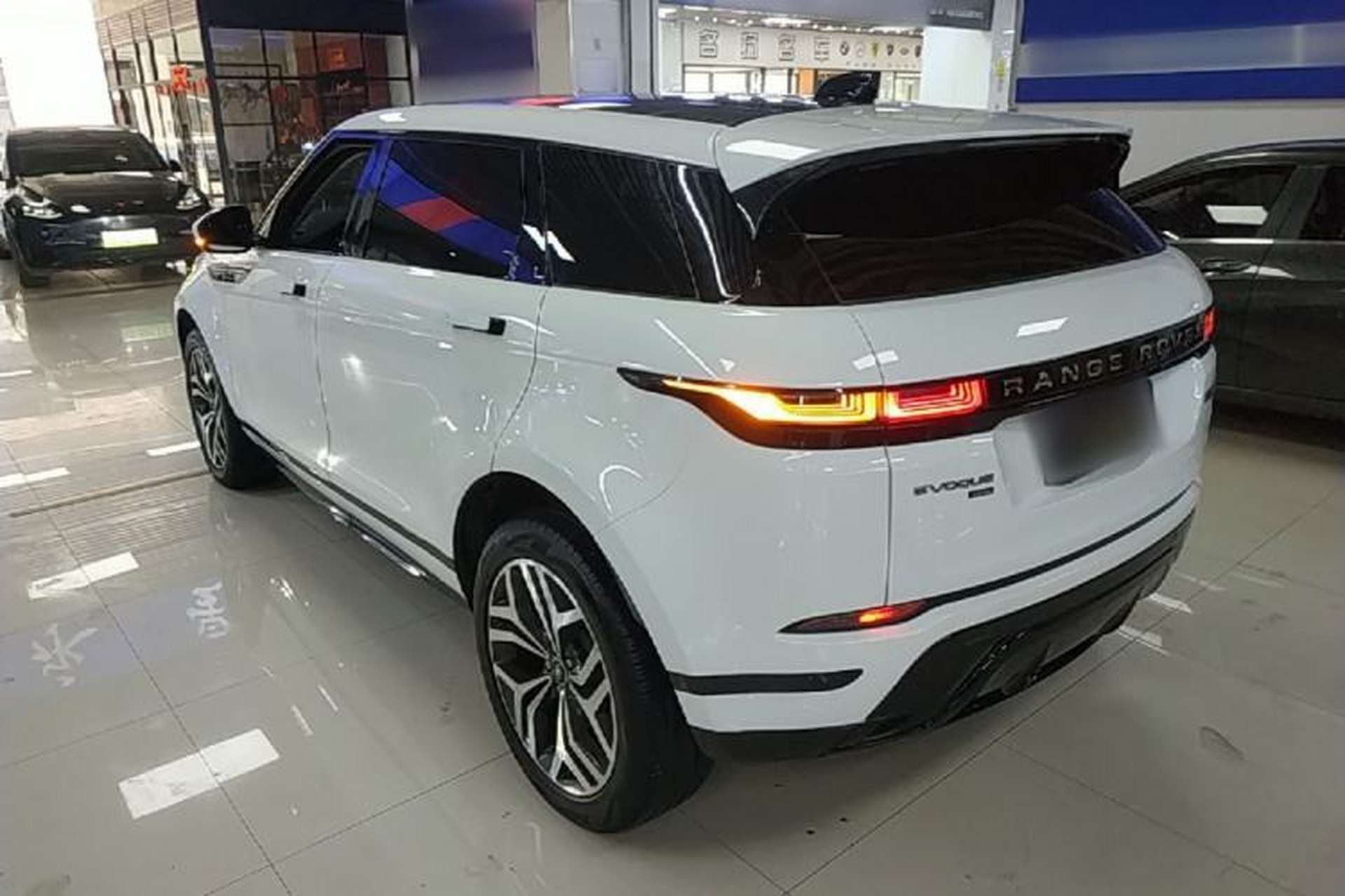 Used Land Rover Range Evoque 2022 Aurora L 249 PS R-Dynamic Luxury Edition Rear Left 45 Deg