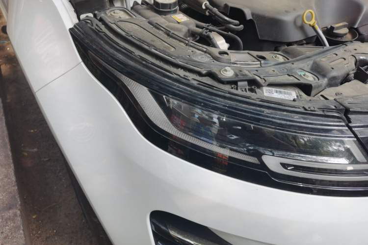 Used Land Rover Range Evoque 2022 Facelifted Aurora L 249 PS R-Dynamic Luxury Edition Right Front Headlight