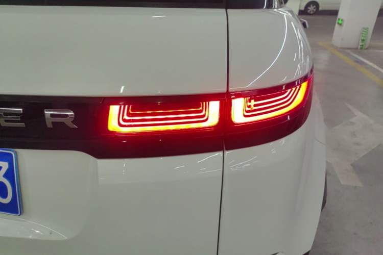 Used Land Rover Range Evoque 2022 Range Rover L 249 PS R-Dynamic HSE Luxury Edition Right Rear Taillight