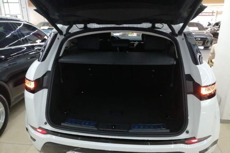 Used Land Rover Range Evoque 2022 Facelifted Aurora L 249 PS R-Dynamic Luxury Edition Trunk