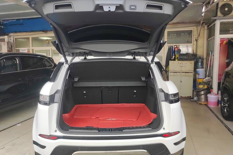 Used Land Rover Range Evoque 2022 Facelifted Aurora L 249 PS R-Dynamic Luxury Edition Trunk