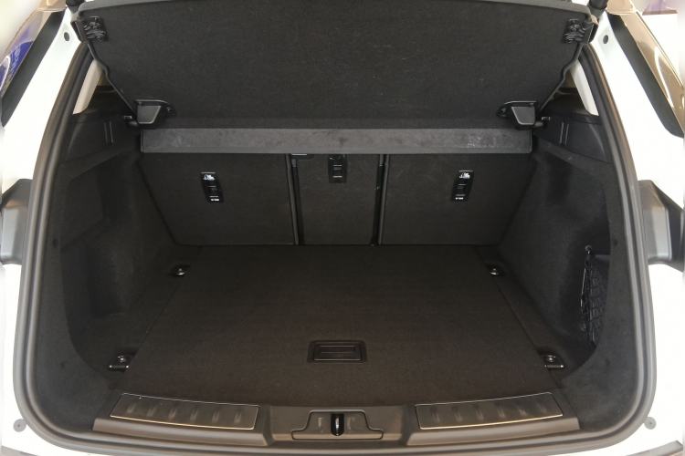 Used Land Rover Range Evoque 2022 Facelifted Aurora L 249 PS R-Dynamic Luxury Edition Trunk