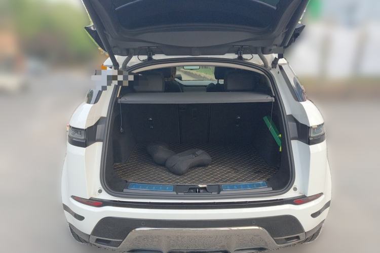 Used Land Rover Range Evoque 2022 Aurora L 249 PS R-Dynamic Luxury Edition Trunk