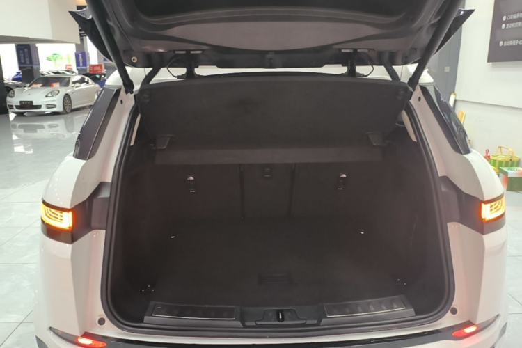 Used Land Rover Range Evoque 2022 Facelifted Aurora L 249 PS R-Dynamic Luxury Edition Trunk