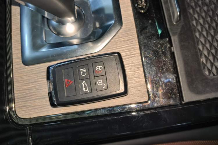 Used Land Rover Range Evoque 2022 Facelifted Aurora L 249 PS R-Dynamic Luxury Edition Vehicle Key