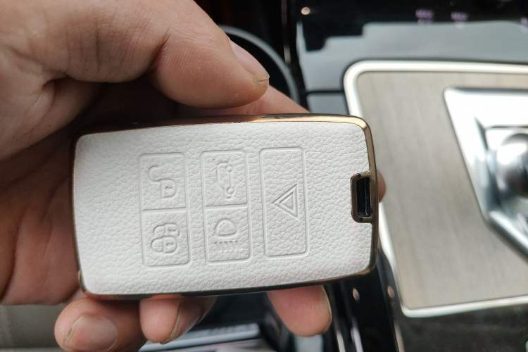 Used Land Rover Range Evoque 2022 Range Rover L 249 PS R-Dynamic HSE Luxury Edition Vehicle Key