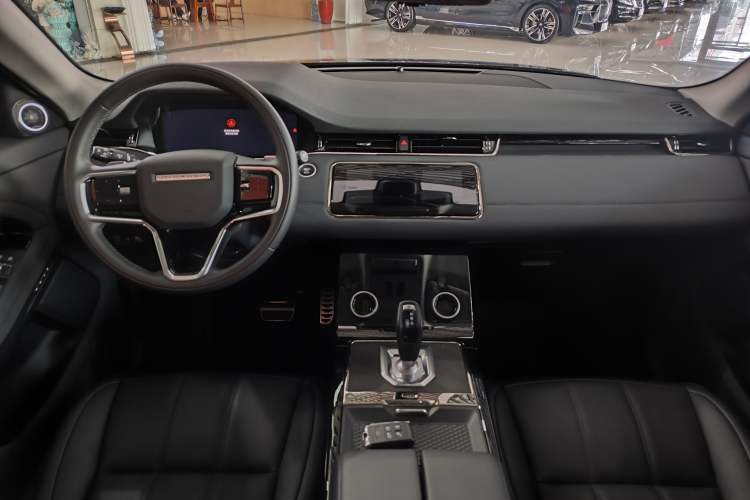Used Land Rover Range Evoque 2023 Aurora L 249 PS Collins Antique Bronze Special Edition Audio And AC Panel