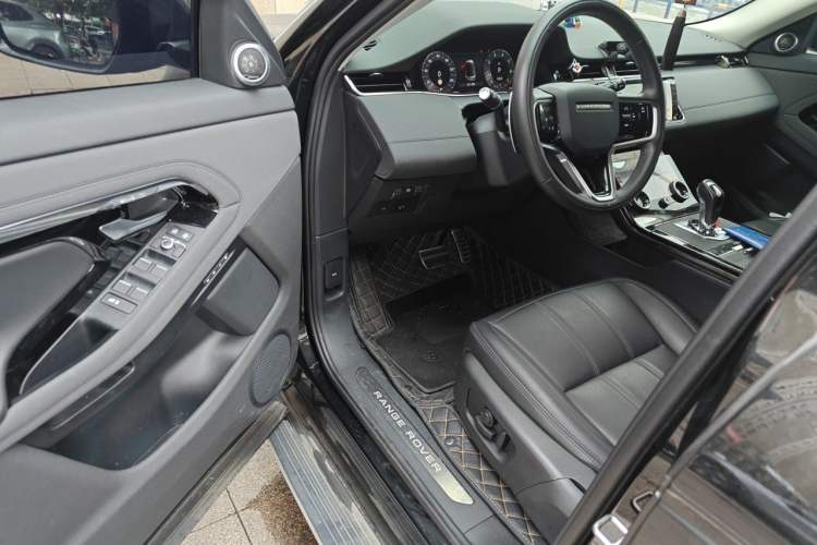 Used Land Rover Range Evoque 2023 Aurora L 249 PS Collins Antique Bronze Special Edition Driver Seat