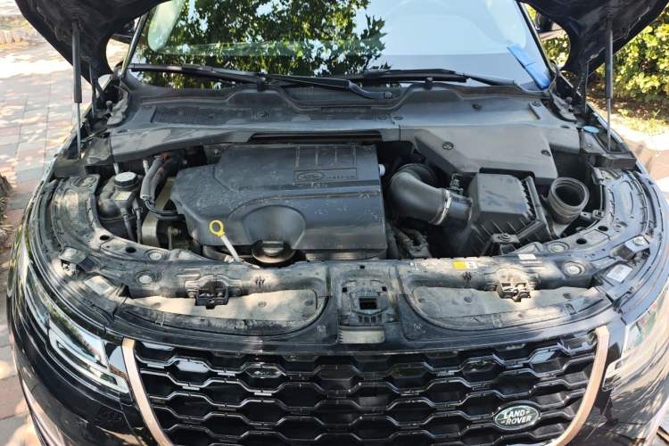 Used Land Rover Range Evoque 2023 Aurora L 249 PS Collins Antique Bronze Special Edition Engine Bay