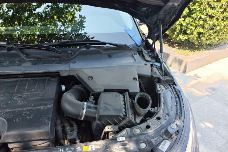 Used Land Rover Range Evoque 2023 Aurora L 249 PS Collins Antique Bronze Special Edition Engine Bay Left
