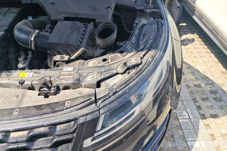 Used Land Rover Range Evoque 2023 Aurora L 249 PS Luxury Edition Engine Bay Left