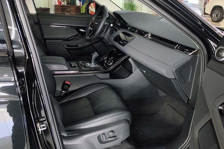 Used Land Rover Range Evoque 2023 Aurora L 249 PS Collins Antique Bronze Special Edition Interior 8