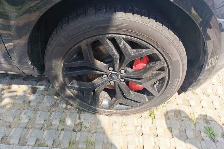 Used Land Rover Range Evoque 2023 Aurora L 249 PS Luxury Edition Right Front Wheel Hub