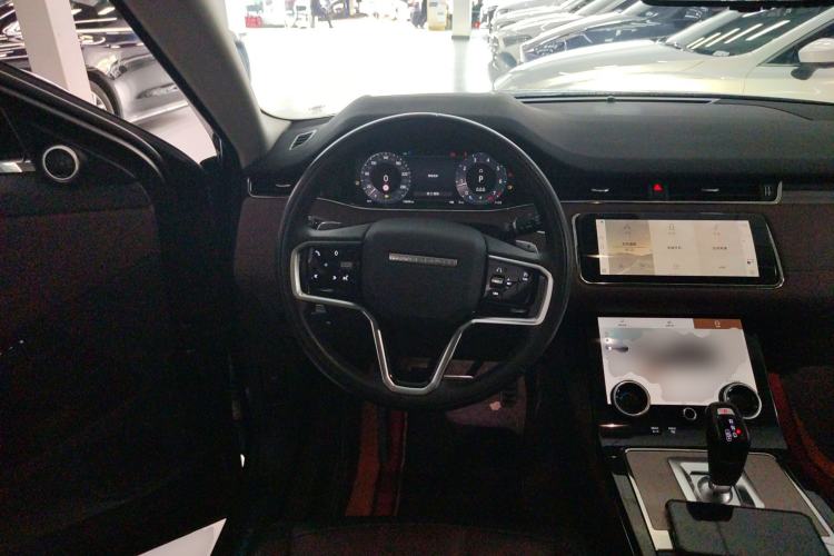 Used Land Rover Range Evoque 2023 Aurora L 249 PS Luxury Edition Steering Wheel