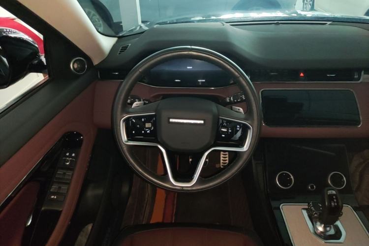 Used Land Rover Range Evoque 2023 Aurora L 249 PS Luxury Edition Steering Wheel