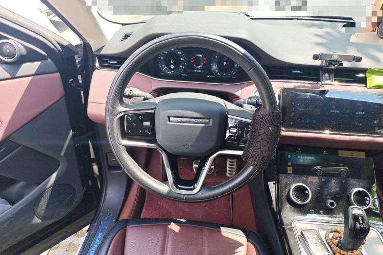 Used Land Rover Range Evoque 2023 Aurora L 249 PS Luxury Edition Steering Wheel
