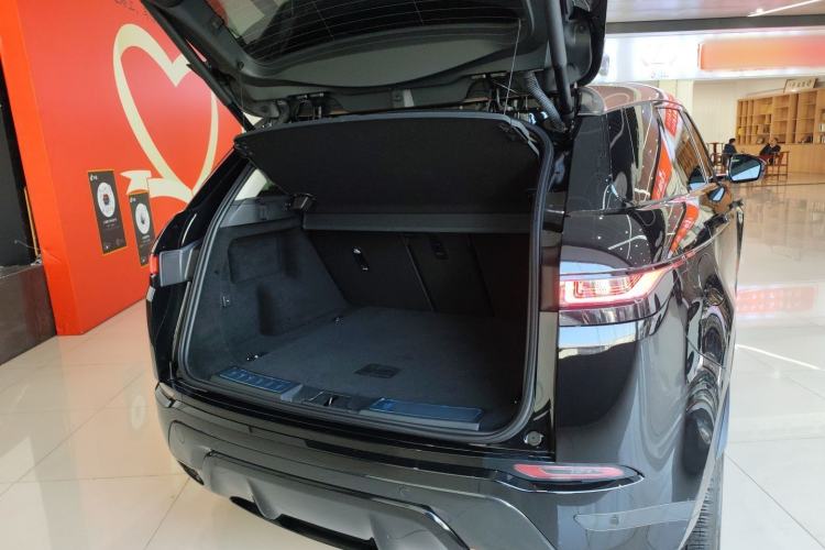 Used Land Rover Range Evoque 2023 Aurora L 249 PS Collins Antique Bronze Special Edition Trunk
