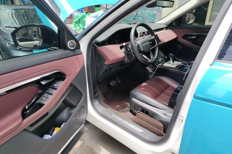 Used Land Rover Range Evoque 2023 Aurora L 249 PS Luxury Edition Driver Seat