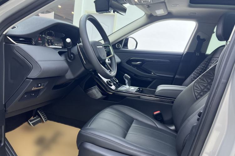 Used Land Rover Range Evoque 2023 Aurora L 249 PS Collins Antique Bronze Special Edition Interior 5