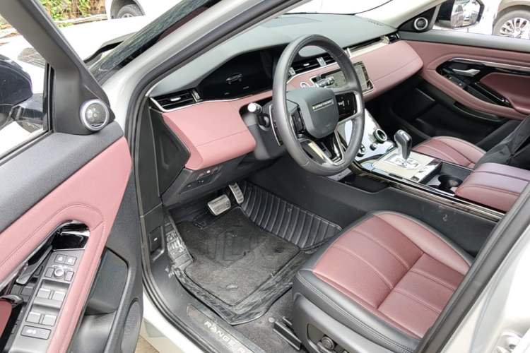 Used Land Rover Range Evoque 2023 Aurora L 249 PS Collins Antique Bronze Special Edition Driver Seat