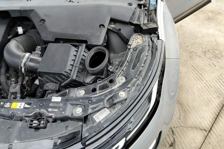 Used Land Rover Range Evoque 2023 Aurora L 249 PS Collins Antique Bronze Special Edition Engine Bay Left