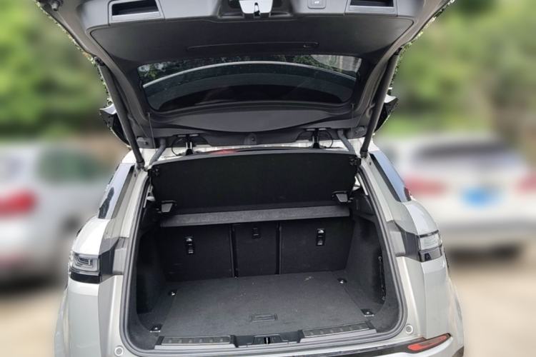 Used Land Rover Range Evoque 2023 Aurora L 249 PS Collins Antique Bronze Special Edition Trunk