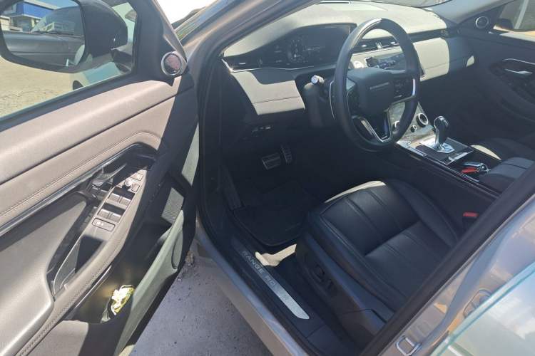 Used Land Rover Range Evoque 2023 Aurora L 249 PS Collins Antique Bronze Special Edition Driver Seat